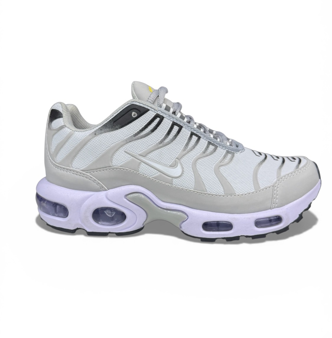 Nike TN Ref 04